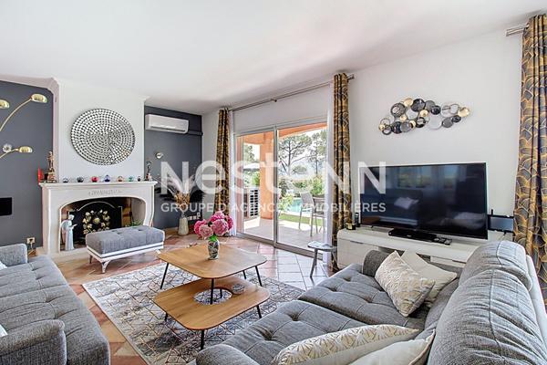 A VENDRE DRAGUIGNAN Maison 180 m² PISCINE GARAGE avec VUE