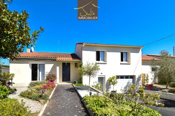 CERIZAY Proche centre - Jolie maison 3 ch. et 1 bureau - Jardin de 750 m²