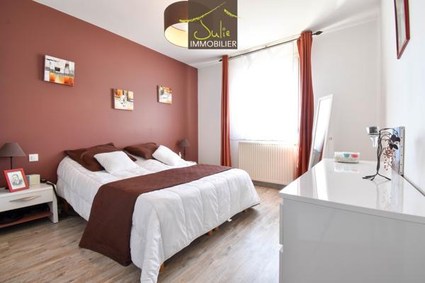 CERIZAY Proche centre - Jolie maison 3 ch. et 1 bureau - Jardin de 750 m²