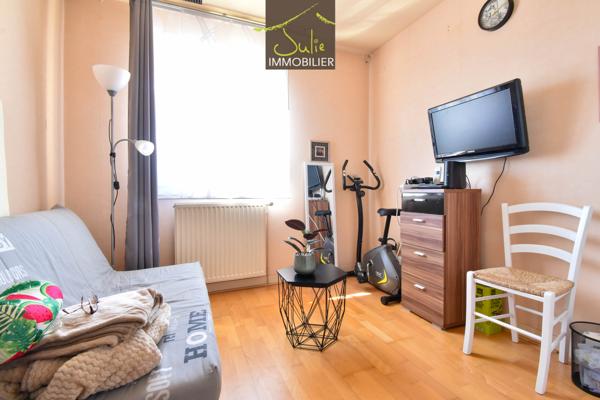 CERIZAY Proche centre - Jolie maison 3 ch. et 1 bureau - Jardin de 750 m²
