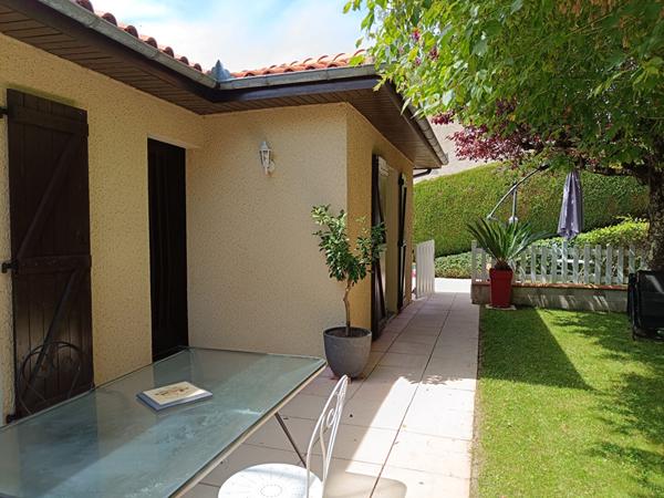 4 Km Cransac-les-Thermes- Maison Plain-pied avec piscine-