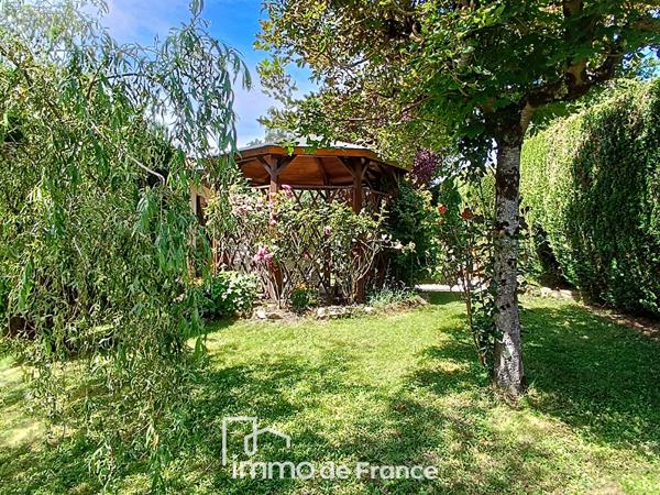 4 Km Cransac-les-Thermes- Maison Plain-pied avec piscine-