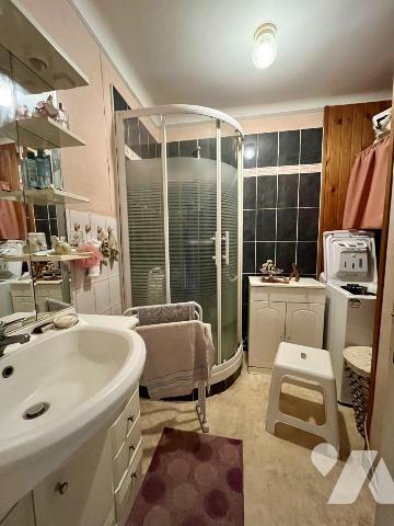 ZOLA - T3 AVEC STATIONNEMENT ET CAVE