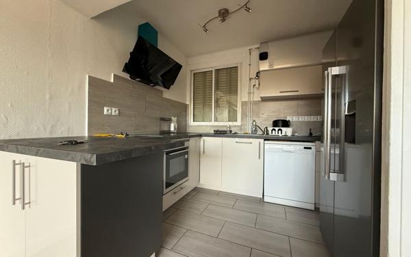 Appartement à louer    2 pièces • 60,95 m2 Marseille 10