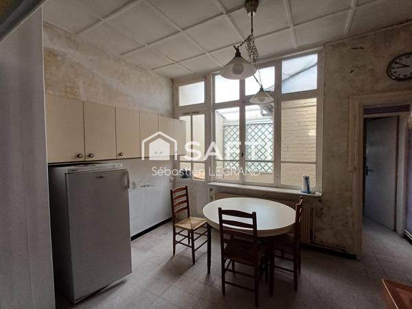 Maison de ville mitoyenne à rénover