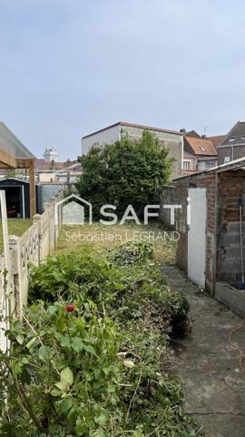 Maison de ville mitoyenne à rénover