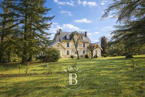 Bellac, Manoir 8 Chambres -  401 m² à vendre