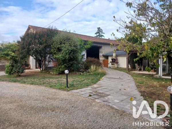Maison à vendre 6 pièces 151 m² Gençay