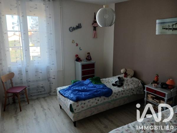 Maison à vendre 6 pièces 151 m² Gençay