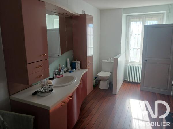 Maison à vendre 6 pièces 151 m² Gençay