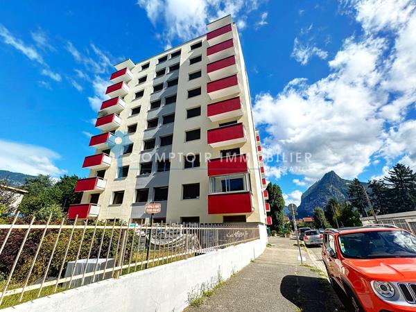 Appartement
                                                                                                                                                                                                                                                                                                                        5 pièce(s)                                                                                                                                                                                                          4 chambre(s)                                                                                                                                                                                                          110  m²