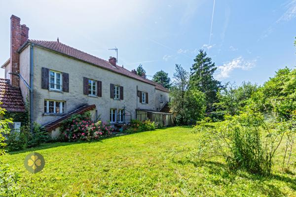 Maison
                                                                                                                                                                                                                                                                                                                        6 pièce(s)                                                                                                                                                                                                          4 chambre(s)                                                                                                                                                                                                          180  m²