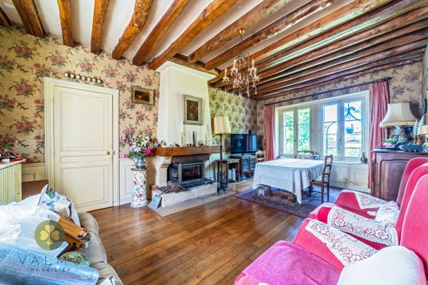 Maison
                                                                                                                                                                                                                                                                                                                        6 pièce(s)                                                                                                                                                                                                          4 chambre(s)                                                                                                                                                                                                          180  m²