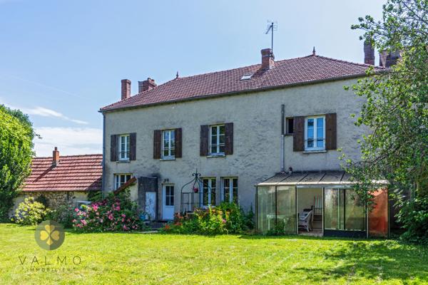 Maison
                                                                                                                                                                                                                                                                                                                        6 pièce(s)                                                                                                                                                                                                          4 chambre(s)                                                                                                                                                                                                          180  m²