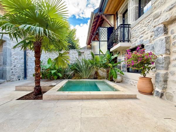 Maison de caractère avec grange à réinventer – Vétraz-Monthoux