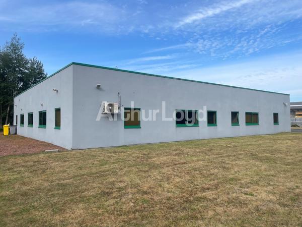 Immeuble de bureaux à vendre à Lens accès direct A21 et parking spacieux