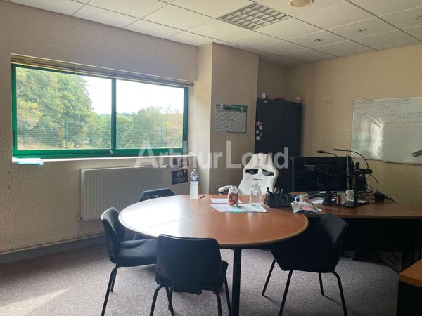Immeuble de bureaux à vendre à Lens accès direct A21 et parking spacieux