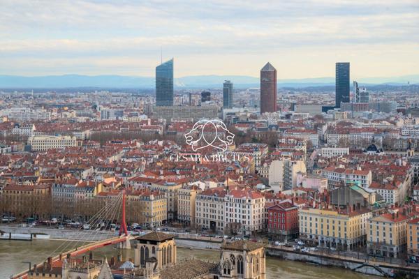Lyon 5 – Fourvière – Appartement de 106,40 m² – 2 chambres – Garage