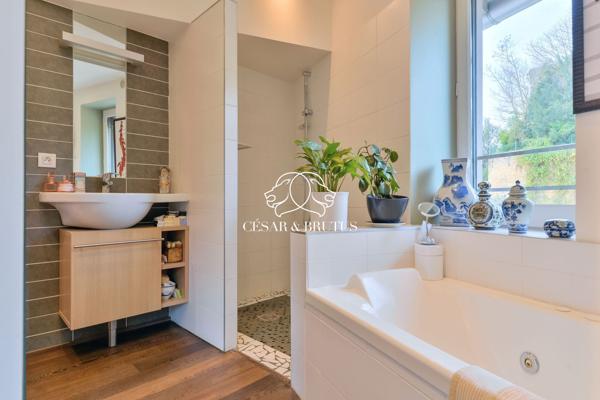 Lyon 5 – Fourvière – Appartement de 106,40 m² – 2 chambres – Garage