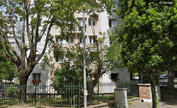 À vendre - T2, 2 pièces situé à Saint-Denis (93200)