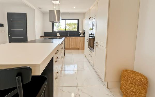 Maison à vendre    5 pièces •  Castelsarrasin