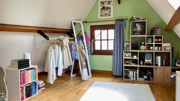 Maison
                                                                                                                                                                                                                                                                                                                        6 pièce(s)                                                                                                                                                                                                          3 chambre(s)                                                                                                                                                                                                          120  m²