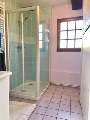 Maison
                                                                                                                                                                                                                                                                                                                        6 pièce(s)                                                                                                                                                                                                          3 chambre(s)                                                                                                                                                                                                          120  m²