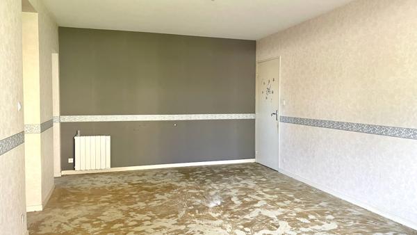 Appartement
                                                                                                                                                                                                                                                                                                                        2 pièce(s)                                                                                                                                                                                                          1 chambre(s)                                                                                                                                                                                                          42  m²