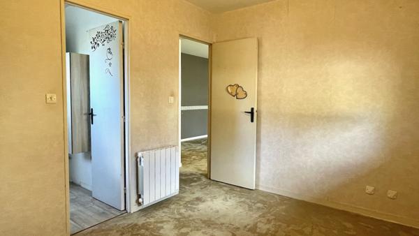 Appartement
                                                                                                                                                                                                                                                                                                                        2 pièce(s)                                                                                                                                                                                                          1 chambre(s)                                                                                                                                                                                                          42  m²