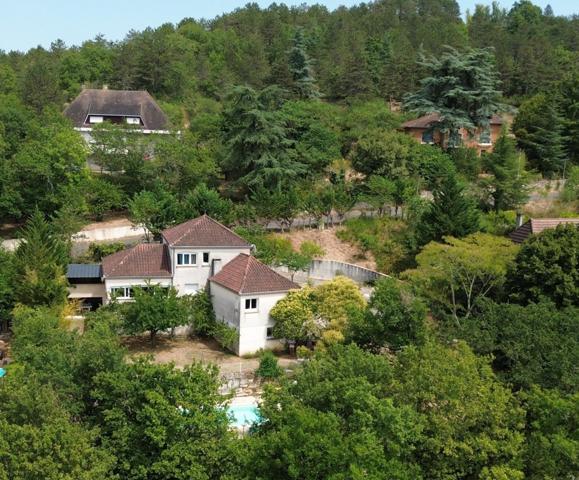 Grande maison à cinq minutes du centre ville