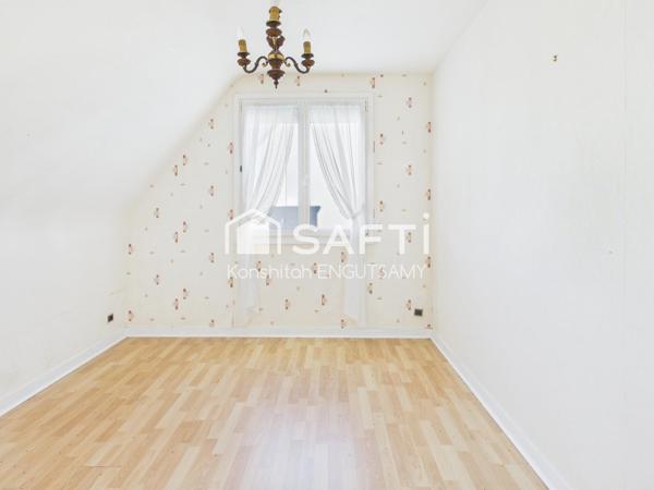 Maison de 115m² sur un terrain de 490m², 3 chambres avec garage et véranda chauffée