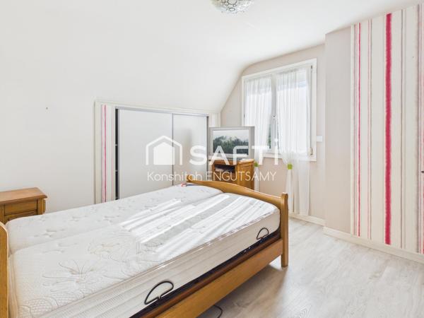 Maison de 115m² sur un terrain de 490m², 3 chambres avec garage et véranda chauffée