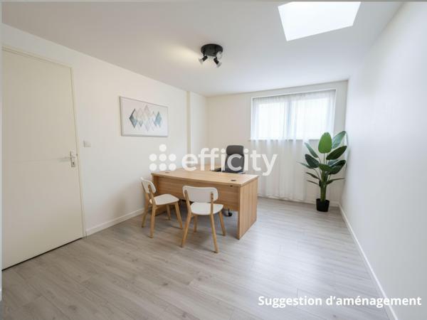Immeuble
         7 pièces
        - 139 m² Exclusivité 279 000 € *