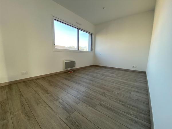 Maison à vendre à Dinan - 6 pièces, 4 chambres, proche commodités vie de plain pied possible