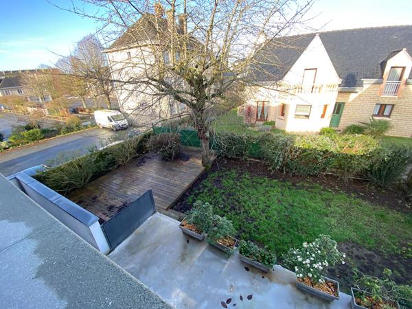 Maison à vendre à Dinan - 6 pièces, 4 chambres, proche commodités vie de plain pied possible