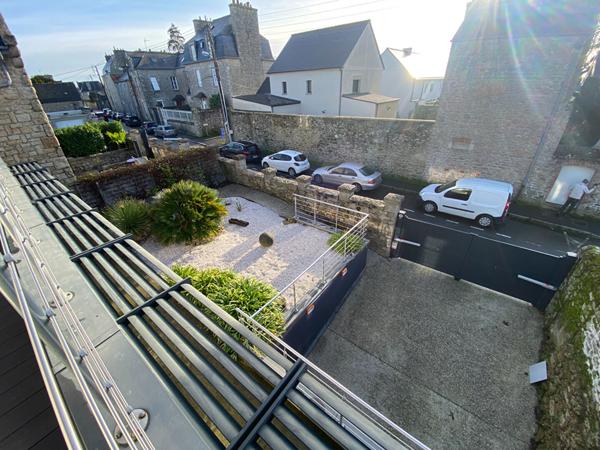 Maison à vendre à Dinan - 6 pièces, 4 chambres, proche commodités vie de plain pied possible