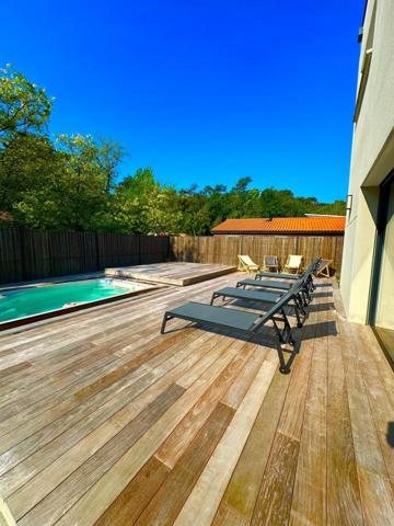 Maison contemporaine aux belles prestations aux Conches.