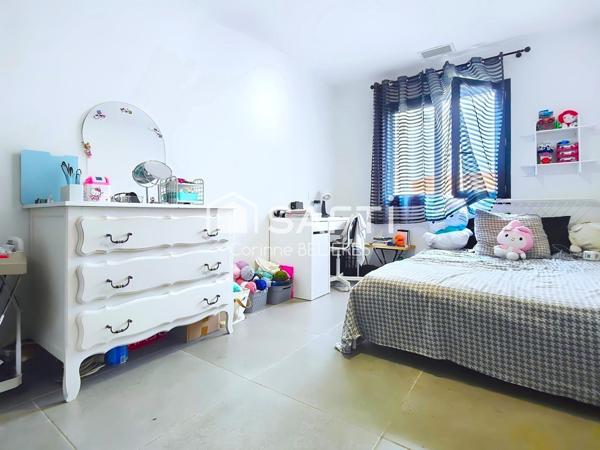 Maison récente avec 4 chambres + piscine