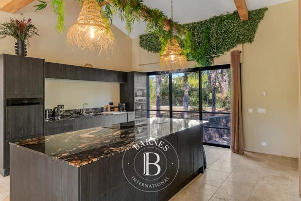 Grimaud, Maison 6 Chambres -  350 m² à vendre