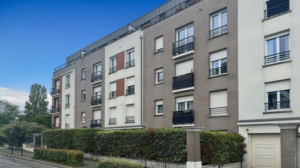 Vente Appartement65 m² - 3 Pièces - ATHIS MONS (91200)