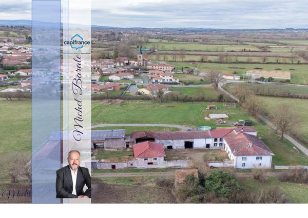 Grande Ferme de 250m2 habitables avec 700m2 de dépendances sur un terrain de 7500m2 proche de Feurs
