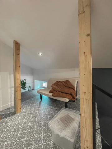 Grande Ferme de 250m2 habitables avec 700m2 de dépendances sur un terrain de 7500m2 proche de Feurs