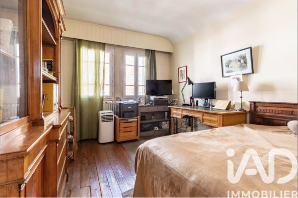 Maison à vendre 6 pièces 150 m² Courbevoie