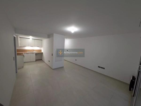 Location Appartement 2 pièces 45 m2 à Fréjus