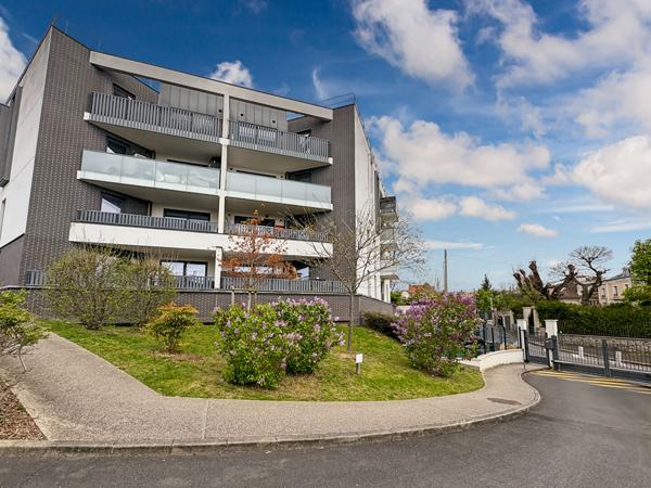 Grand Studio Le Raincy + Balcon - 39.56 m2