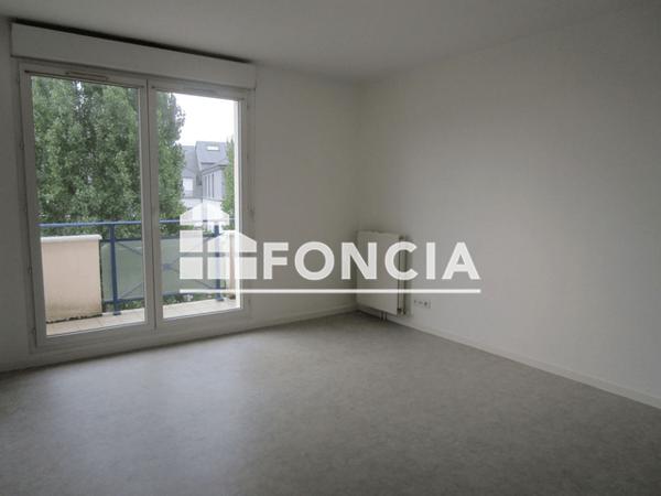 Location Studio 25.81 m² - 31 RUE PHILIPPE DESPORTES Chartres 28000
