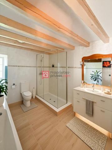 Authentique ferme basque rénovée avec goût, à seulement 4 km du centre d'Ustaritz