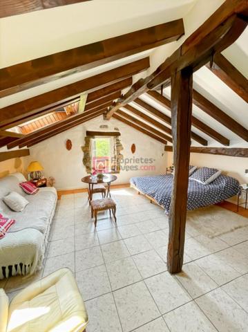 Authentique ferme basque rénovée avec goût, à seulement 4 km du centre d'Ustaritz