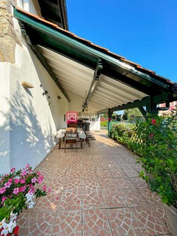 Authentique ferme basque rénovée avec goût, à seulement 4 km du centre d'Ustaritz