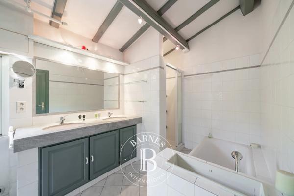 Antibes, Maison 5 Chambres -  320 m² à vendre